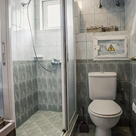 Panorama Chantall-Izby,Apartmany S Vyhladom Na More Ravda Exterior photo
