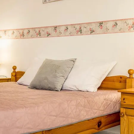 Panorama Chantall-Izby,Apartmany S Vyhladom Na More Ravda Exterior photo