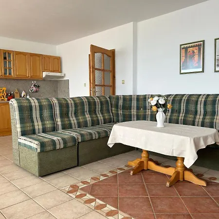 Panorama Chantall-Izby,Apartmany S Vyhladom Na More Ravda Exterior photo