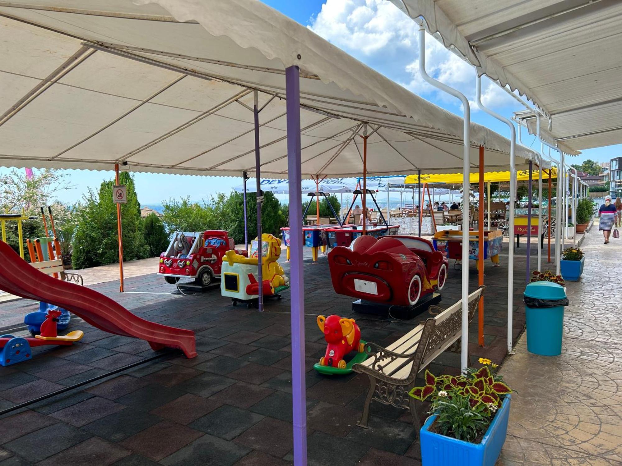 Panorama Chantall-izby,apartmany S Vyhladom Na Ravda
